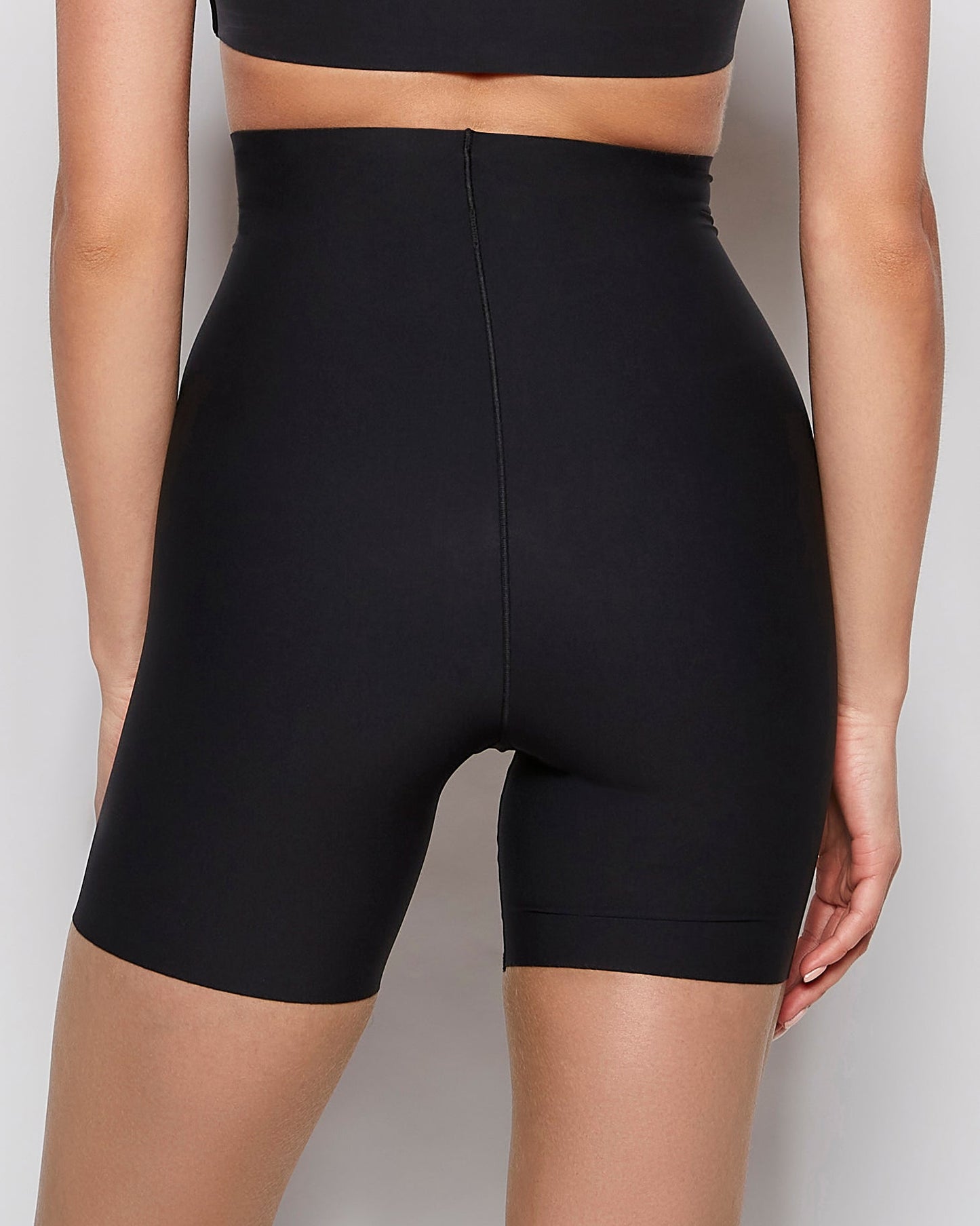 High Waist Smoothing Short in Black