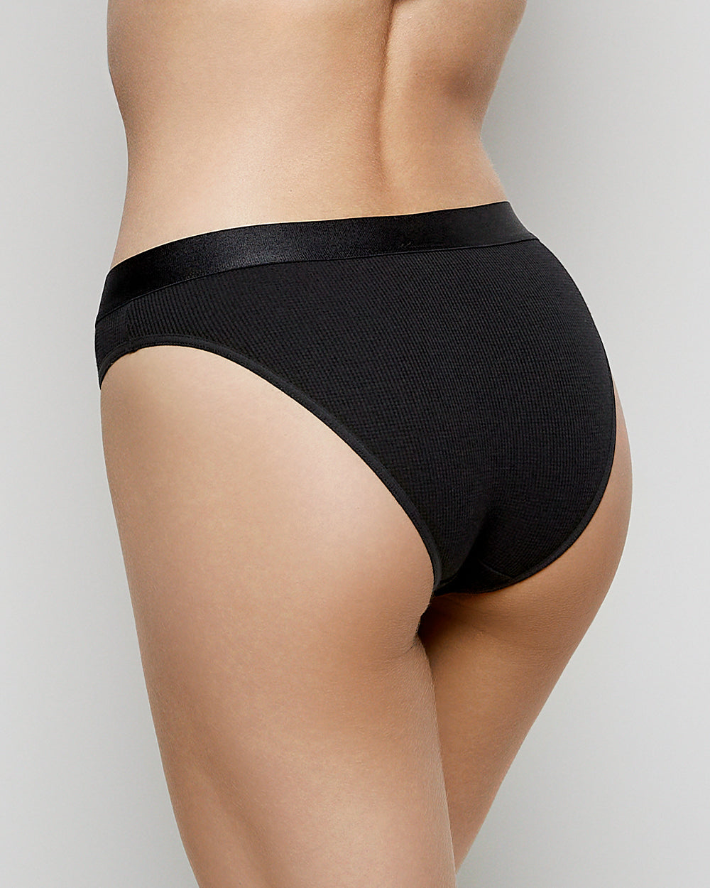 Bikini Panty in Smoulder Black